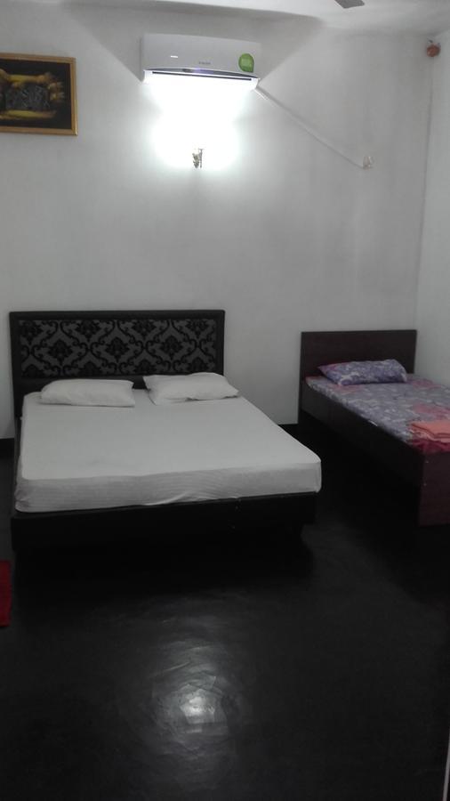 The Kingston Hotel Kiribathgoda Esterno foto